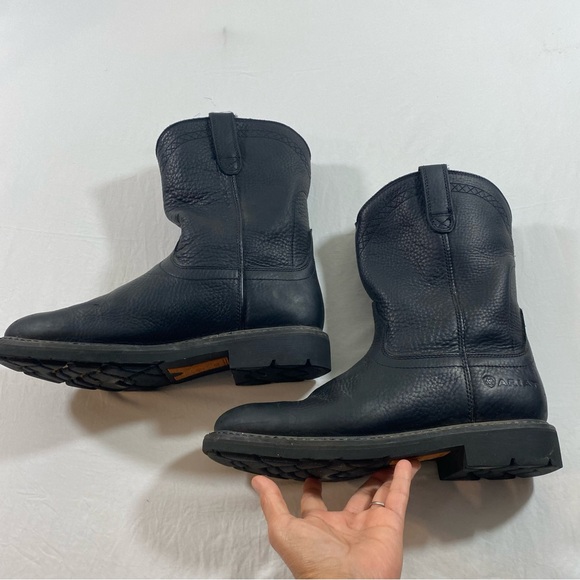 ARIAT Work Boots Men 11EE Slip and Oil Resistant Black leather Non Marking boots - Picture 3 of 9